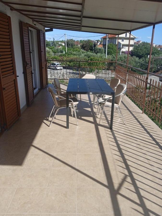 Apartman Gilan Seget Vranjica Exterior photo
